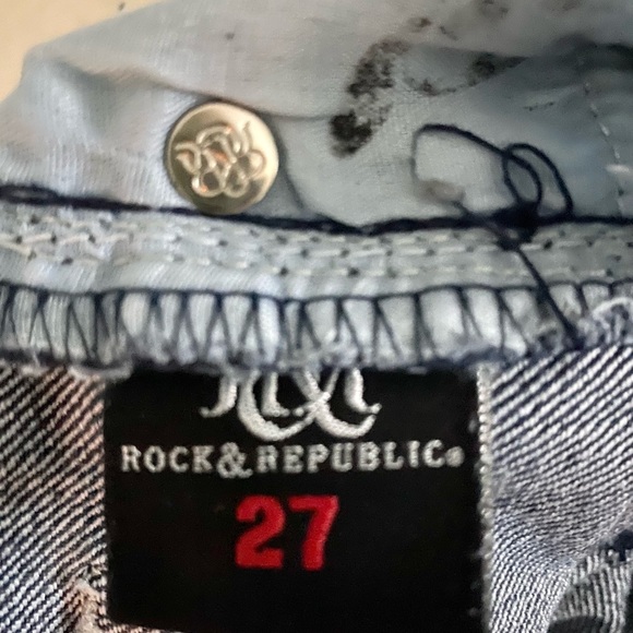 Ladies Jeans - Picture 2 of 5